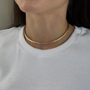 Choker lisa dourada