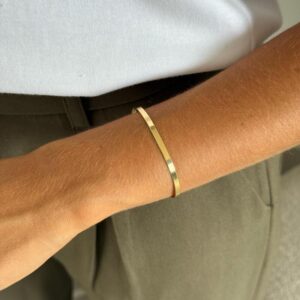 Bracelete liso dourado 2,5mm