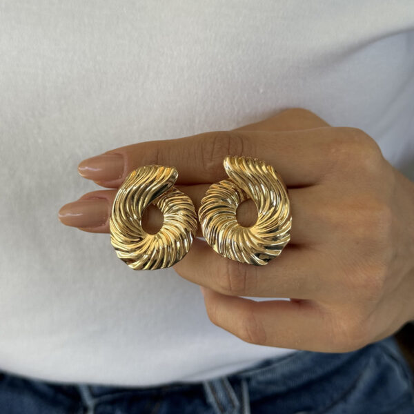 Brinco caracol dourado - Imagem 2