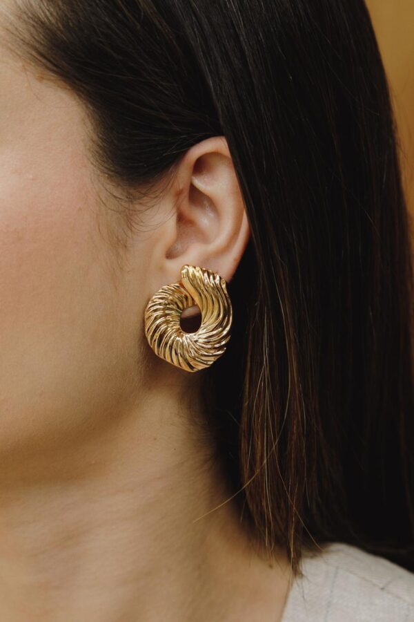 Brinco caracol dourado - Imagem 3