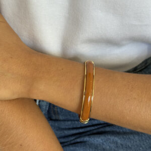 Bracelete esmaltado caramelo